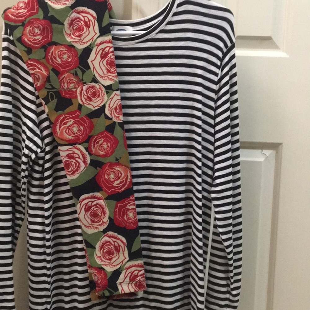 OS rose leggings 🌹 with black and white tunic